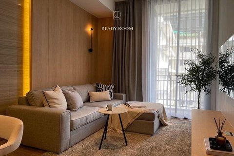 For Sale !! Good location, modern style, rare item!! 🔥 Code C20230104606...MUNIQ Langsuan, 1 bed, 1 bath, furnished, ready to move in, Special Deal!