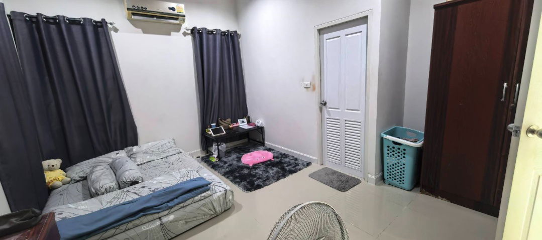 รูป สัมผัสชีวิตส่วนตัวในบ้านหลังมุมสุดอบอุ่น โครงการไอวี่ เอ็มเพอร์เรอร์ (IVY Emperror) เมืองชลบุรี พร้อมอยู่ ทำเลใกล้อี.เทค - รูปที่ 13/18