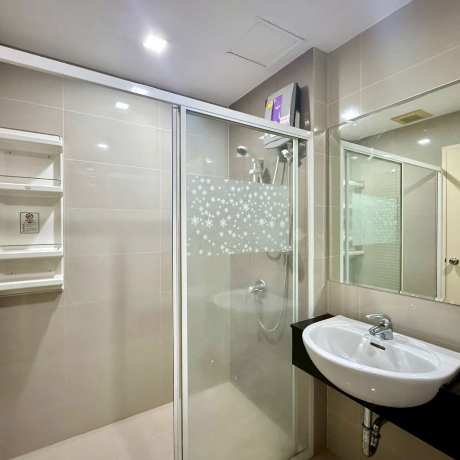 รูป ✨ ให้เช่าคอนโด Airlink Residence ห้องกว้าง 36 ตร.ม. เฟอร์ครบ ทำเลดี ใกล้สนามบินสุวรรณภูมิและรถไฟฟ้าแอร์พอร์ตลิงก์ลาดกระบัง เข้าอยู่ได้ทันที 🏡 - รูปที่ 9/9