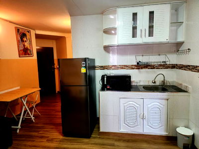 คอนโด เมืองทองธานี : คอนโดเมืองทอง แต่งแล้ว ขยายห้องน้ำ ประตูห้องนอน 2 ห้อง