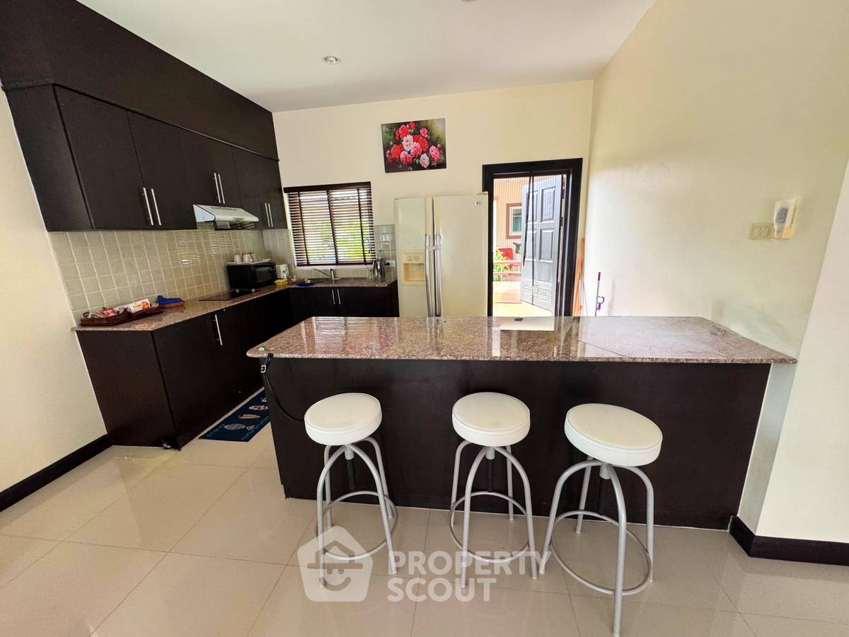 รูป บ้าน 2-ห้องนอน ที่ เอมเมอรัลด์ รีสอร์ท ใน ทับใต้ (ID 2343657) - รูปที่ 4/14