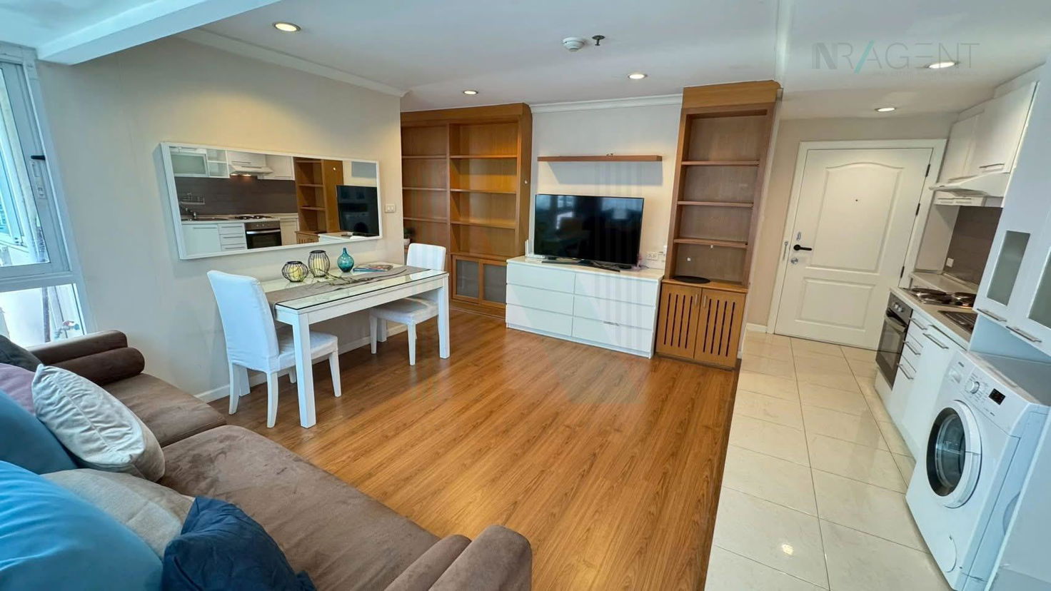 รูป ให้เช่าคอนโด คอนโด แกรนด์ พาร์ค วิว อโศก อาคาร 1 ชั้น 30 2 ห้องนอน ขนาด 100.00 ตรม ใกล้ อาคาร จีเอ็มเอ็ม แกรมมี่ เพลส - รูปที่ 1/8