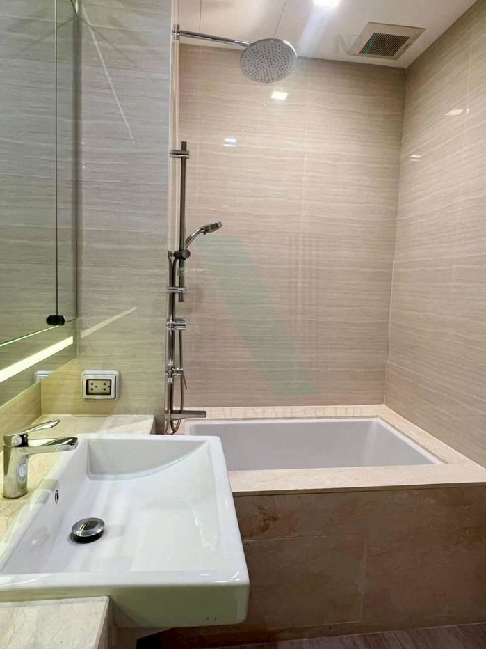 picture 🎉 For Rent Condo NOBLE BE33 Building 1, Floor 8,1 bed room, Room size 35 sqm - 6/8