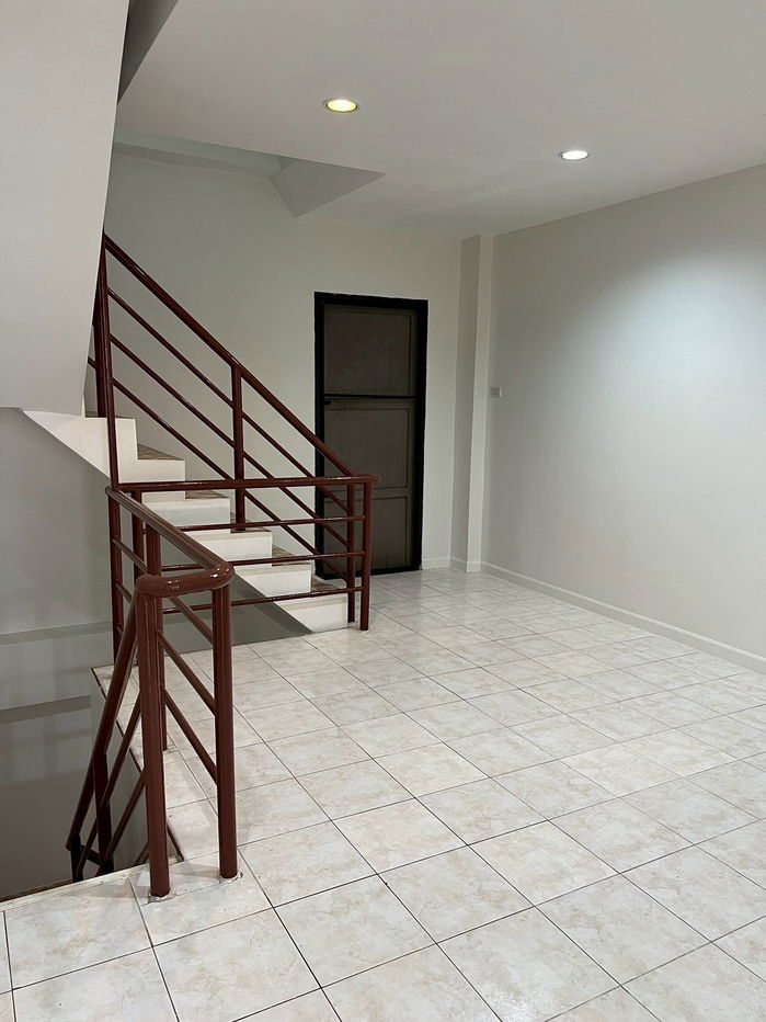 รูป LTH13345 – Home Office for Rent | Sukhumvit 46 | 300 sqm | 4 Rooms 3 Baths | 38K/Month | Near BTS Phra Khanong | โฮมออฟฟิศให้เช่า สุขุมวิท 46 - รูปที่ 5/10