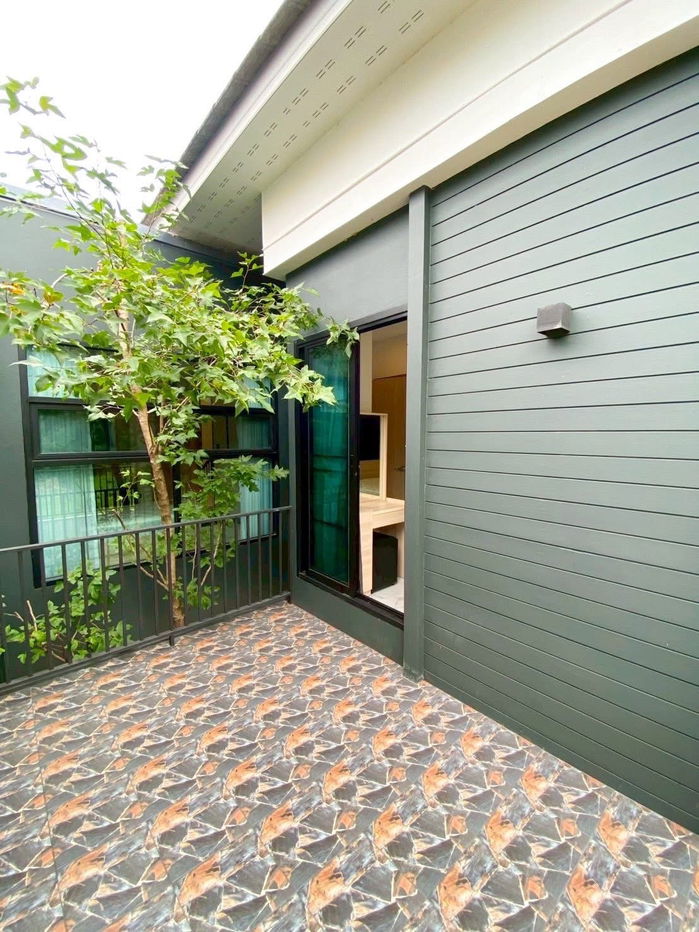 picture Two storey house for rent with 3 bedrooms,3 toilets and 1 kitchen.  - 27/31