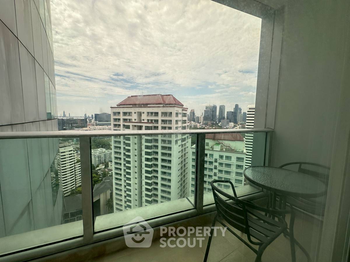 รูป คอนโด 3-ห้องนอน ที่ มิลเลนเนียม เรสซิเด้นส์ แอท สุขุมวิท คอนโดมิเนียม ใกล้ BTS พร้อมพงษ์ (ID 2339652) - รูปที่ 4/4