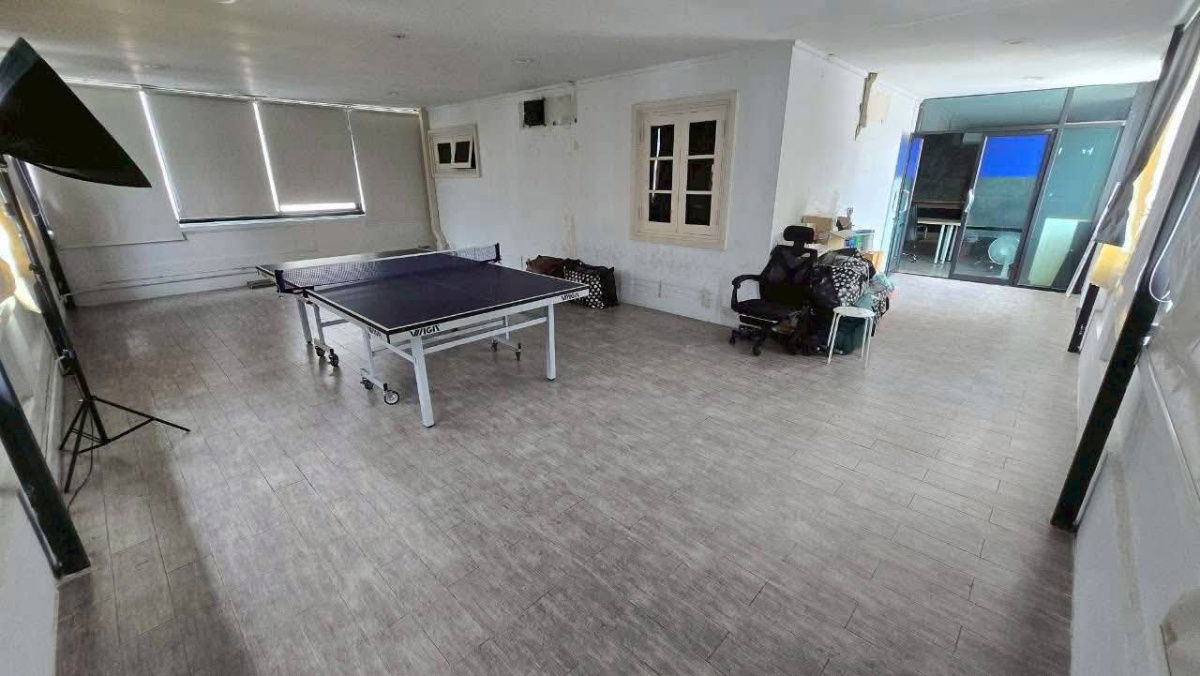 รูป ให้เช่าด่วน! บ้านเดี่ยว/โฮมออฟฟิศ ขนาดใหญ่ 450 ตร.ม. (หลังมุม) 5 ห้องนอน 1 ห้องฟิตเนส จอดรถ 10 คัน! - รูปที่ 6/15