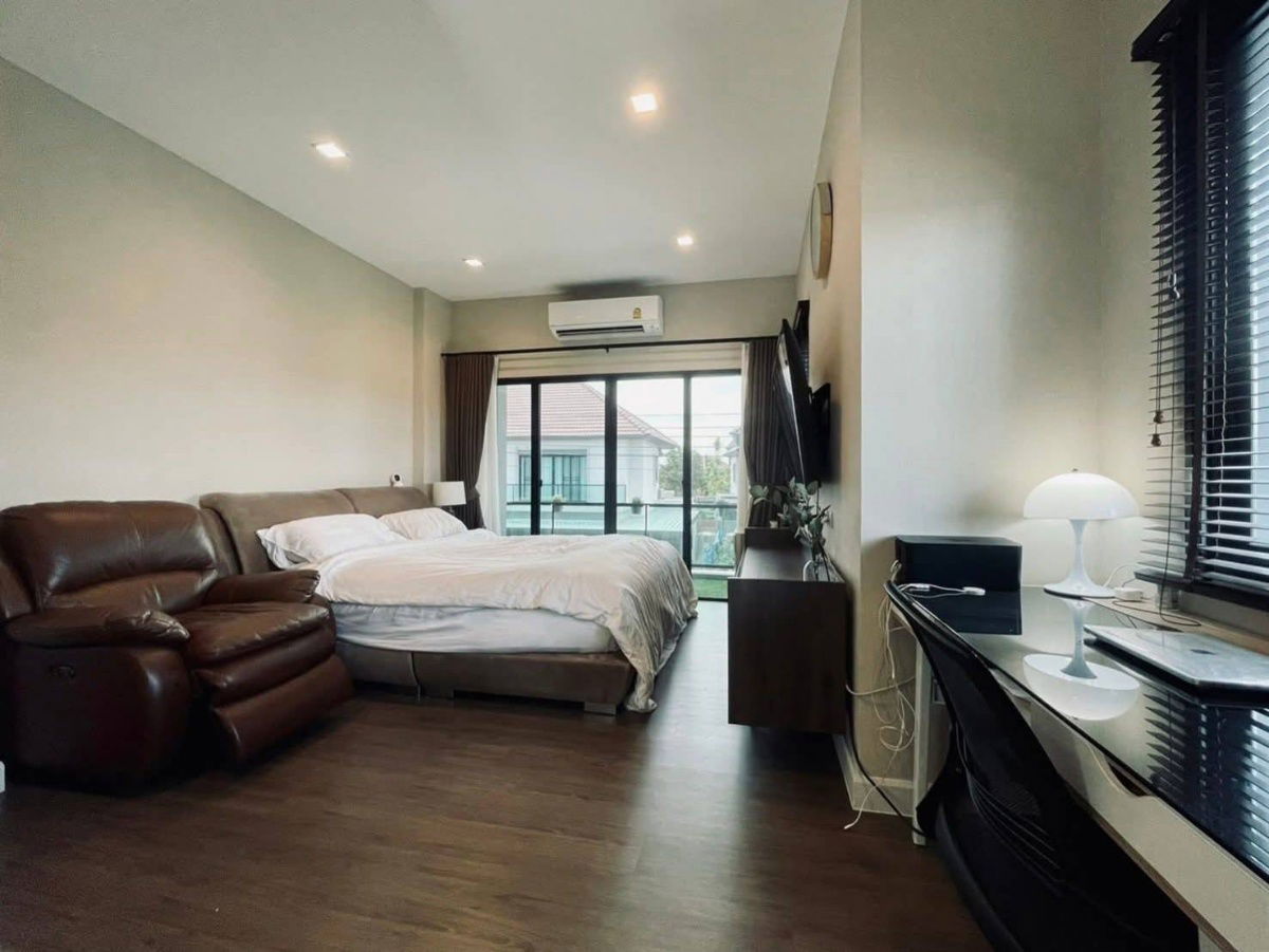 picture Single house for rent 📍 Bangkok Boulevard Srinakarin-Bangna 📍 4 bedrooms, 3 bathrooms, near Mega Bangna - 9/11