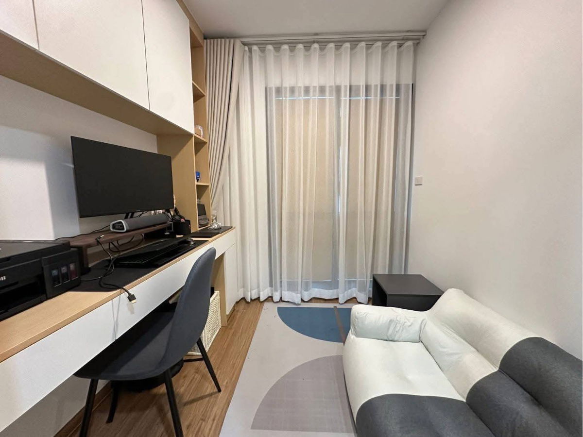 picture For rent ✨ The Livin Ramkhamhaeng ✨ near MRT Interchange Lamsalee, fully furnished and equipped with appliances - 7/10