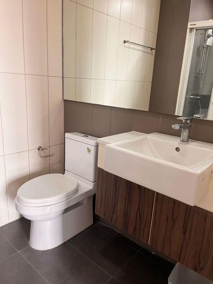 picture 🌈🧡 BL80414 Centric Huai Khwang Station 🧡🌈   Get a Special Code when renting with us 💬 LINE: @theagentpro - 4/12