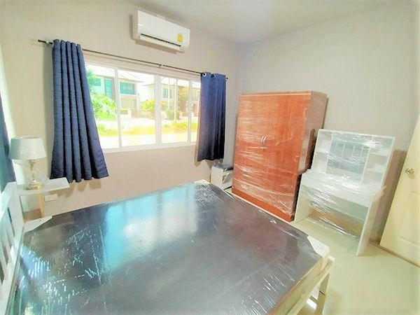 picture A house for rent with 3 bedrooms,3 toilets and 1 kitchen. - 7/15