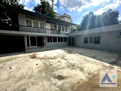 Houses for rent : 🔼🔽 AccomA 📩 Home Office 2 BR House in Khlong Tan Nuea (AA44738)