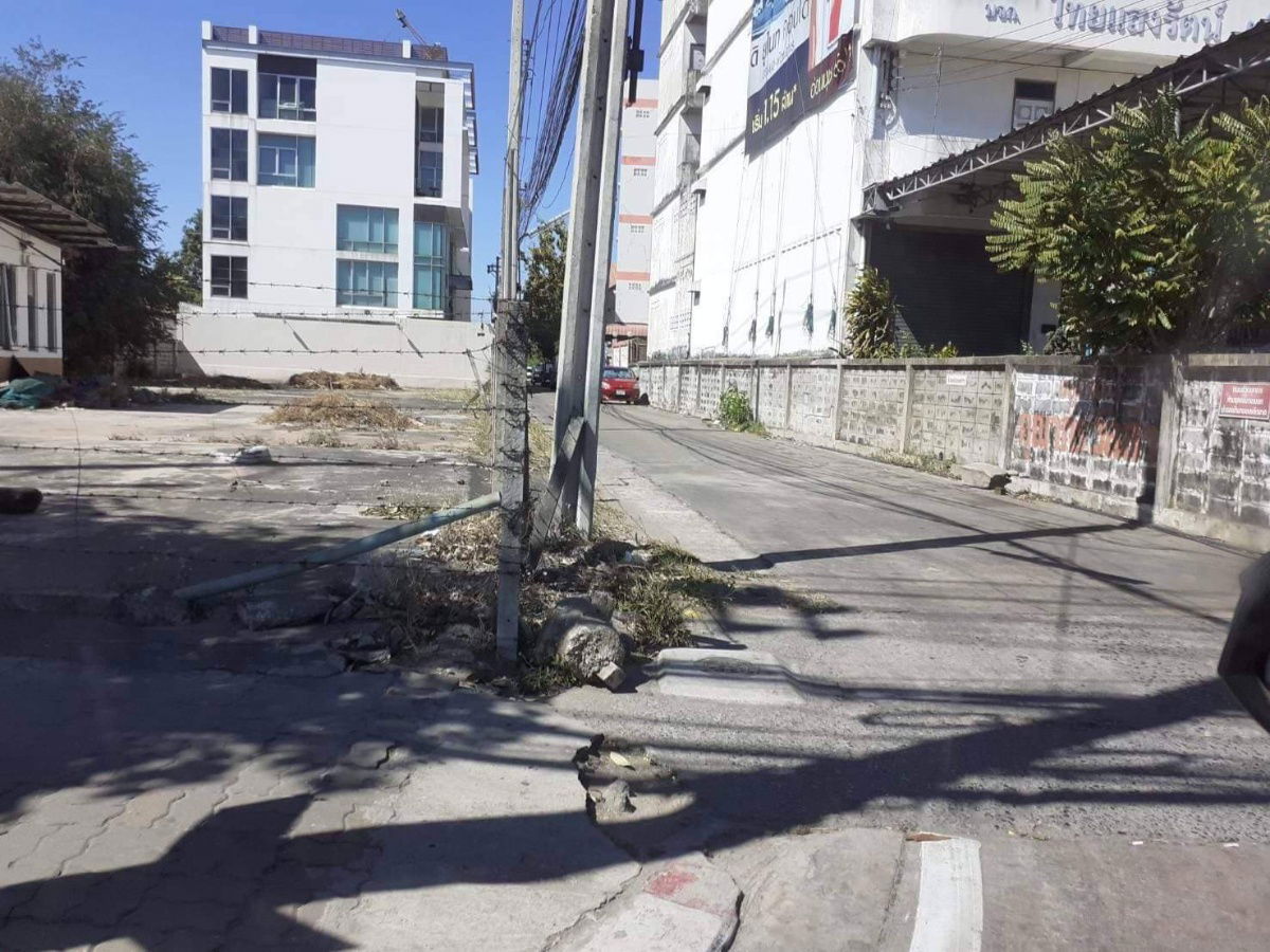 รูป ด่วน ขายที่ดินอ่อนนุช 55 477 ตร.ว ใกล้ถนนพัฒนาการ ศรีนครินทร์ แยกศรีเอี่ยม ซีคอนสแควร์ แปลงสวย จากสุขุมวิท 77 เข้าไป 190 ม. โฮมออฟฟิศ 087-9074045 - รูปที่ 2/3