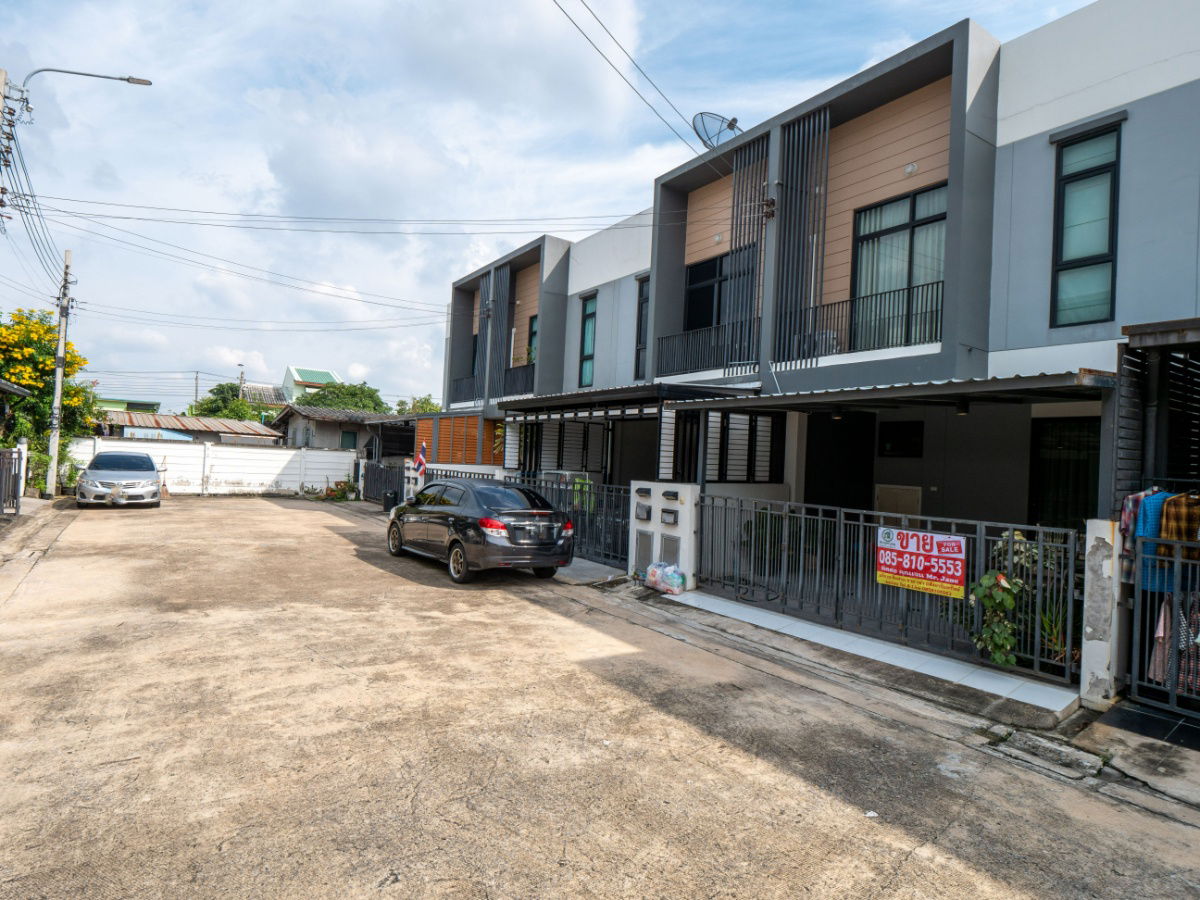 รูป ขายบ้าน ขายทาวน์โฮม สวย สภาพดี และราคาดีที่สุดในโครงการ หมู่บ้าน แฮปปี้ วิลล์ ดอนเมือง ถนนเทิดราชัน 17.9 ตรว. 155 ตรม.  - รูปที่ 10/56