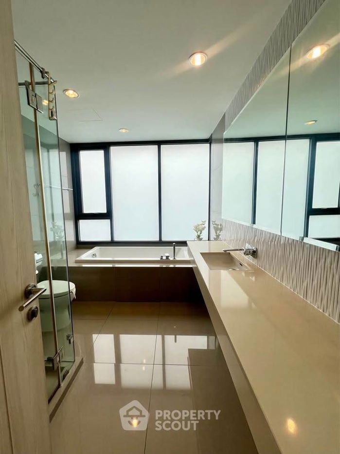 รูป คอนโด 2-ห้องนอน ที่ ริทึ่ม สุขุมวิท42 ใกล้ BTS เอกมัย (ID 2344922) - รูปที่ 7/9