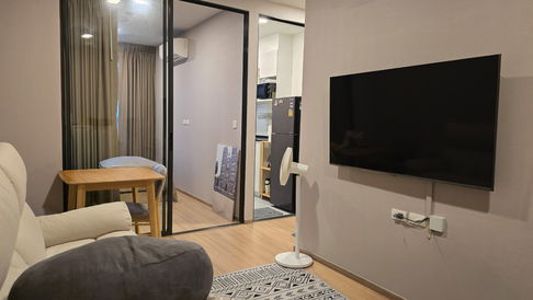 FOR RENT — 1 Bedroom Corner Unit on the 19th Floor with an exclusive layout (only one unit per floor)