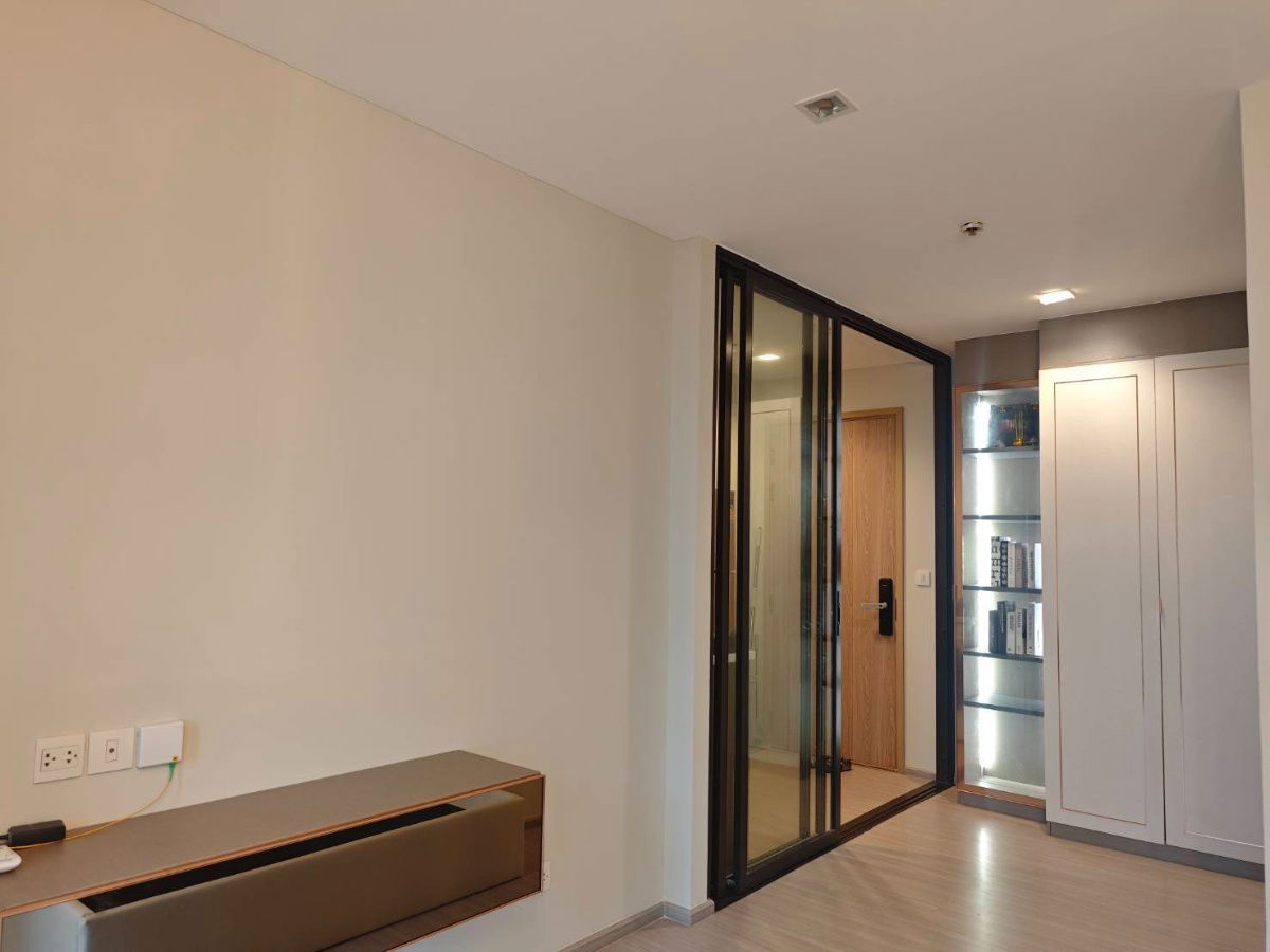 รูป *** (1 ห้องนอน) ให้เช่าคอนโด : ไลฟ์ สาทร เซียร์รา (Life sathorn sierra) *** - รูปที่ 5/10