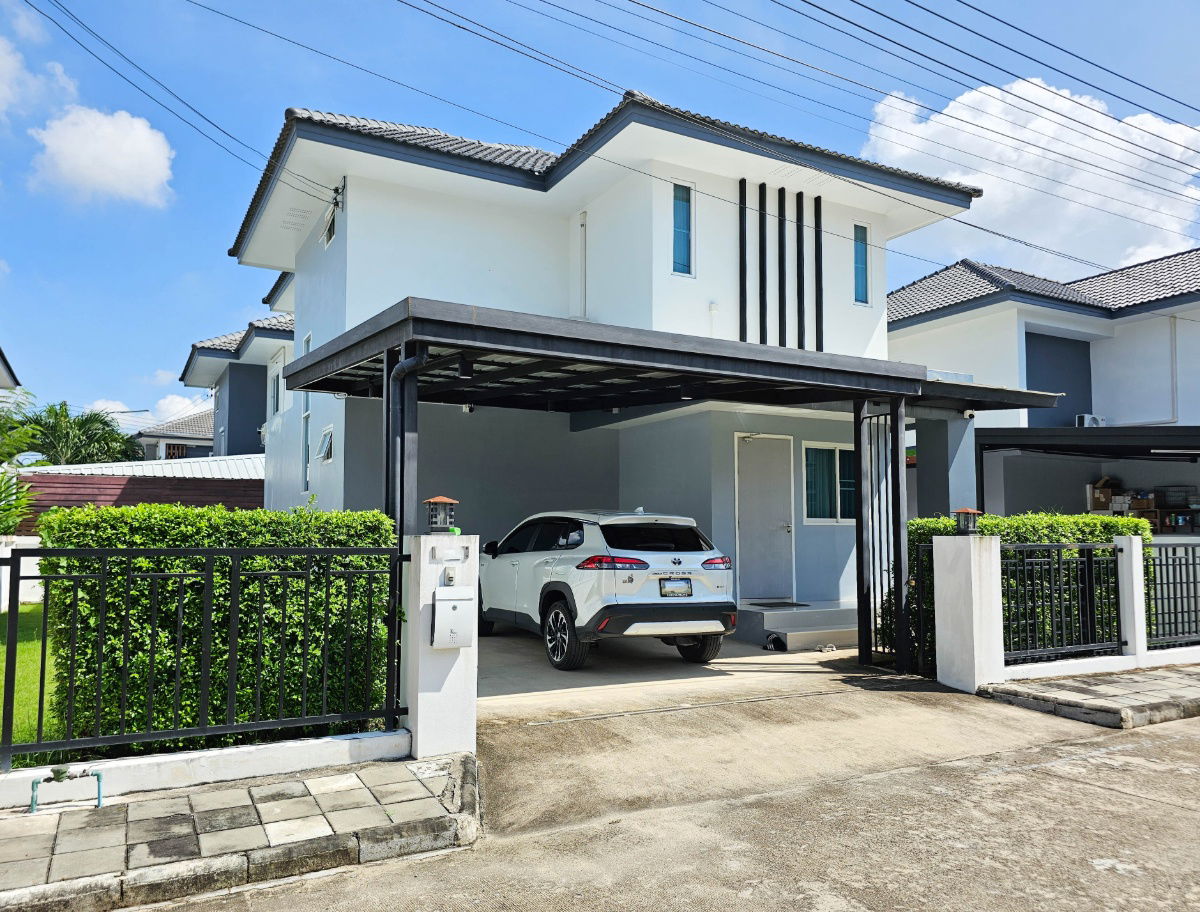 รูป ให้เช่าบ้านเดี่ยวสองชั้น   2 ห้องนอน 2 ห้องน้ำ 1 ห้องรับแขก 1 ห้องครัว   2  ที่จอดดรถ - รูปที่ 2/36