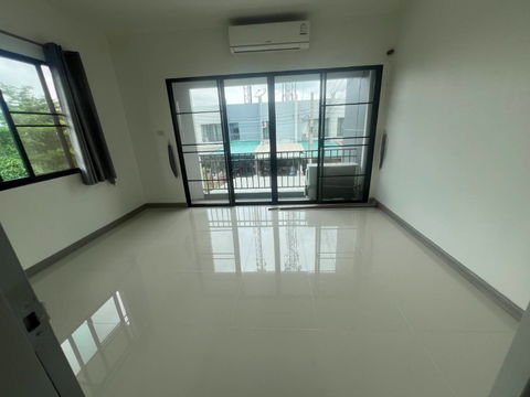 Townhome for rent The Ozone Samutprakarn