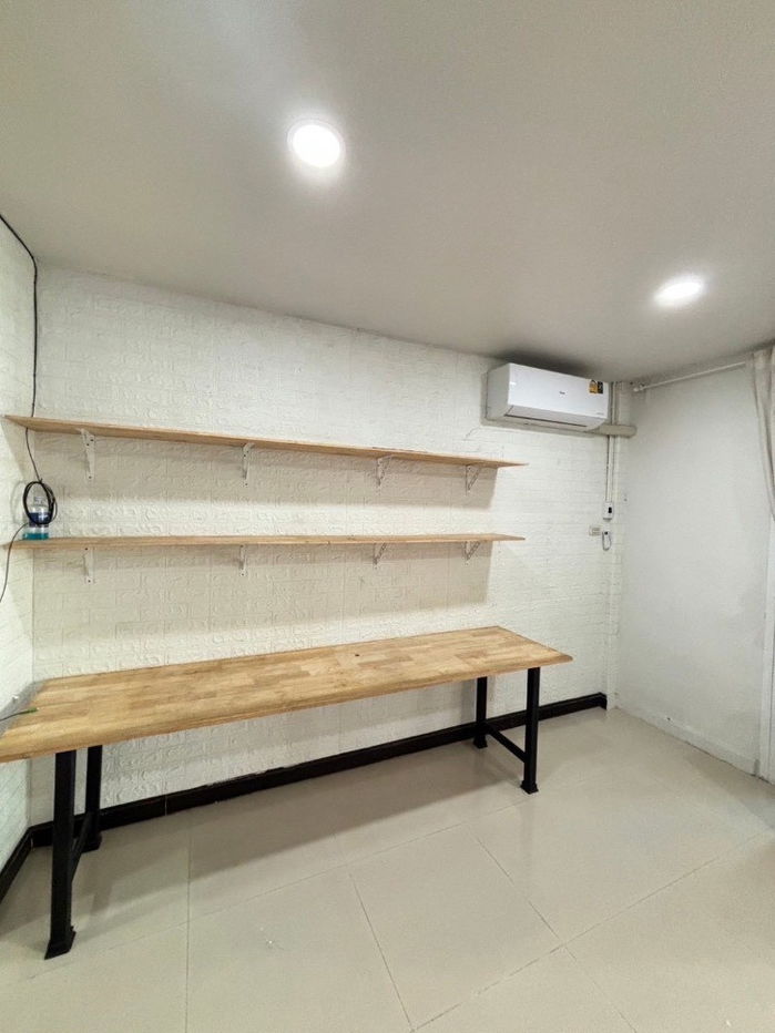 รูป #ให้เช่าทาวน์เฮาส์2ชั้น2หลังเชื่อมติดกัน 3ห้องนอน 4 ห้องน้ำ  ถนนไทยรามัญ หมู่บ้าน เค.ซี.7 ซอยรวยยศศักดิ์   หทัยราษฎร์ คลองสามวา เช่า 13,000 บาท/เดือน - รูปที่ 18/20