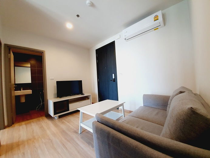 picture ðĨBest deal for rentðĨ Nice view unit on 29th floor, balcony facing east at The Base Garden Rama 9 - 3/14