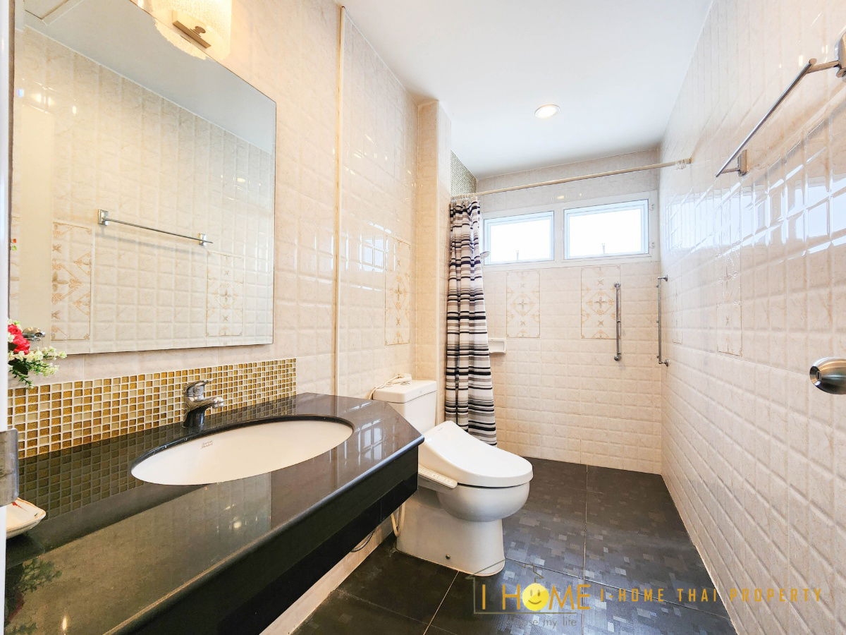 รูป ให้เช่าบ้านเดี่ยว 2 ชั้น  มี 4 ห้องนอน 3 ห้องน้ำ 1  ห้องครัว  2  ที่จอดรถ  - รูปที่ 28/30