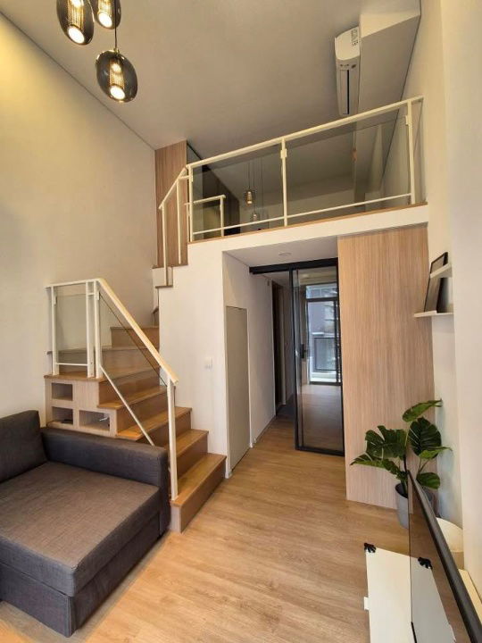 รูป พร้อมเข้าอยู่❗️ห้อง Duplex✨คอนโด "𝐋𝐚𝐧𝐝𝐦𝐚𝐫𝐤@𝐌𝐑𝐓𝐀 𝐒𝐭𝐚𝐭𝐢𝐨𝐧" (Siamese พระราม 9)  เฟอร์ฯ เครื่องใช้ไฟฟ้าครบ [251279] - รูปที่ 4/13