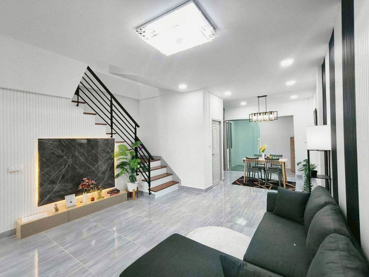 รูป  ทาวน์เฮ้าส์ รีโนเวทใหม่ ทำเลดี ใกล้รถไฟฟ้า RK Office Park Ramindra - Ramkhumhang หมู่บ้าน อาร์เค ออฟฟิศ พาร์ค รามอินทรา - รามคำแหง - รูปที่ 5/21