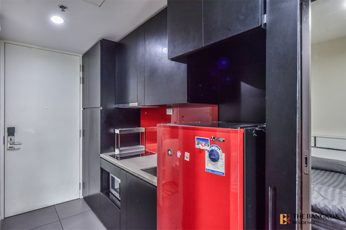 Siamese Surawong Special unit at an attractive price near MRT Sam Yan Station