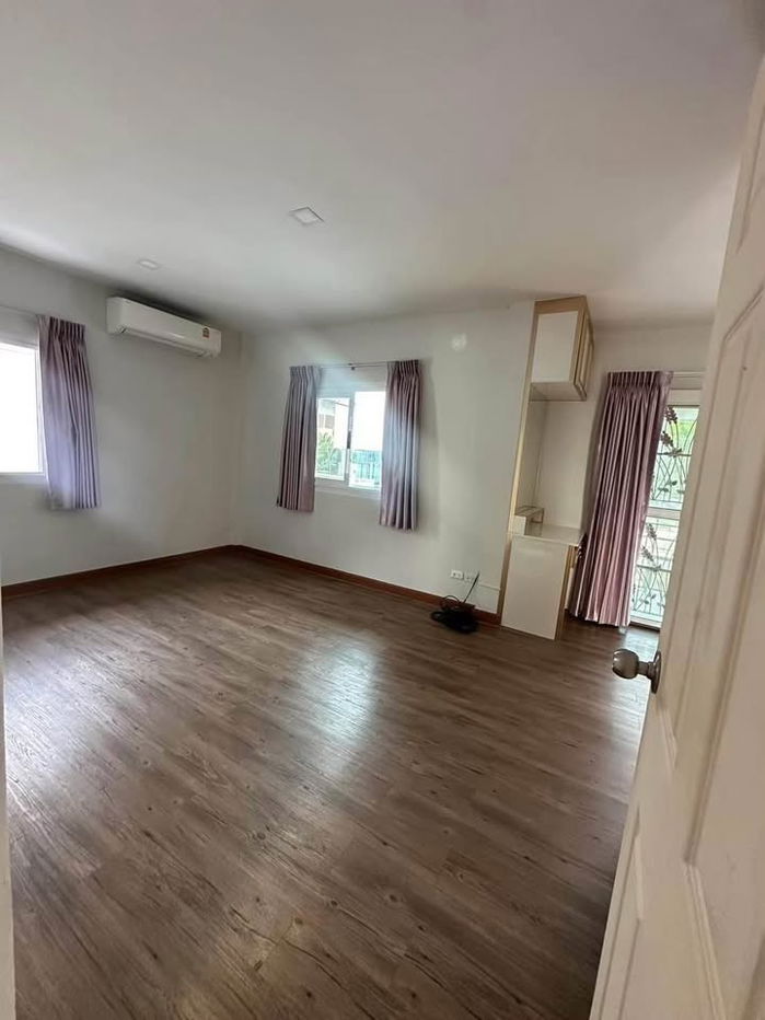 รูป บ้านเช่า ลาดพร้าว41 บ้านเดี่ยว 2 ชั้น จอดรถในบ้านได้ 4 คัน - รูปที่ 6/10