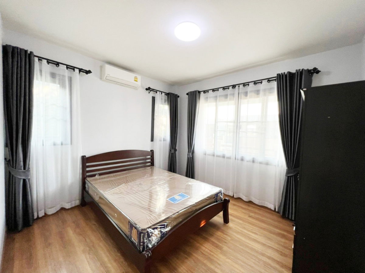 picture A house for rent with 3 bedrooms,2 toilets and 1 kitchen. - 7/13