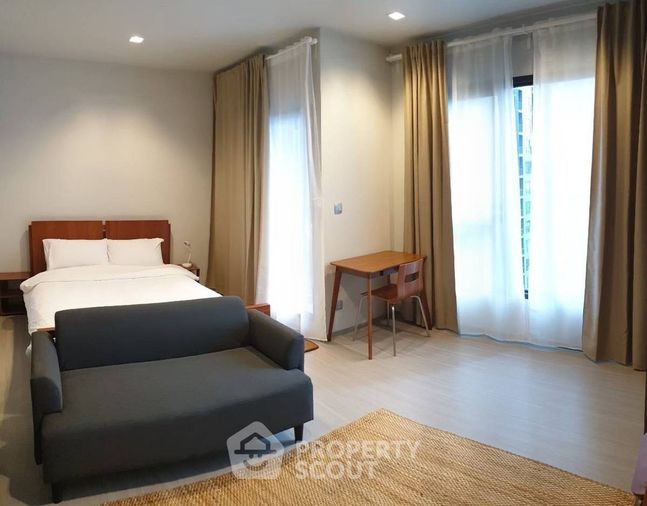 1-BR Condo at Life Asoke - Rama 9 near MRT Phra Ram 9 (ID 2343626)