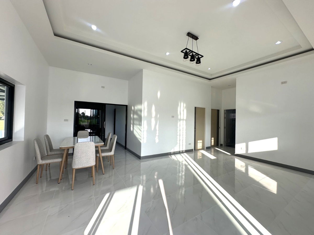 รูป ขายบ้านเดี่ยวชั้นเดียว  3 ห้องนอน  2 ห้องน้ำ  1 ห้องครัว  1 ที่จอดรถ - รูปที่ 5/27