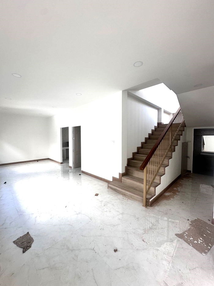 picture Two-storey detached house for sale  4 bedrooms 5 bathrooms and 2 parking. - 9/37