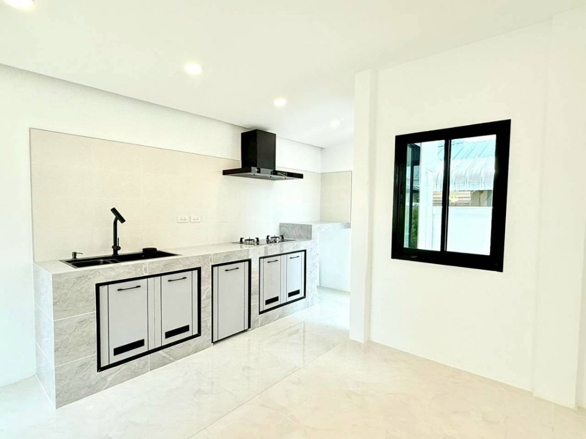 รูป Land & House @ Chalong WR-03851 - รูปที่ 9/12