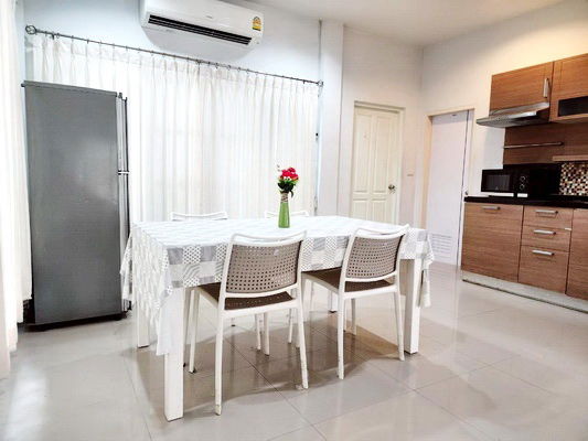 รูป [ให้เช่า] หมู่บ้าน เดอะ เซนโทร สุขุมวิท 113 / 3 ห้องนอน 2 ห้องน้ำ / 36 ตรว. 135 ตรม. **26,000** บ้านแฝดพร้อมเฟอร์นิเจอร์ครบชุด ใกล้รถไฟฟ้าบีทีเอสสำโรง - รูปที่ 4/14