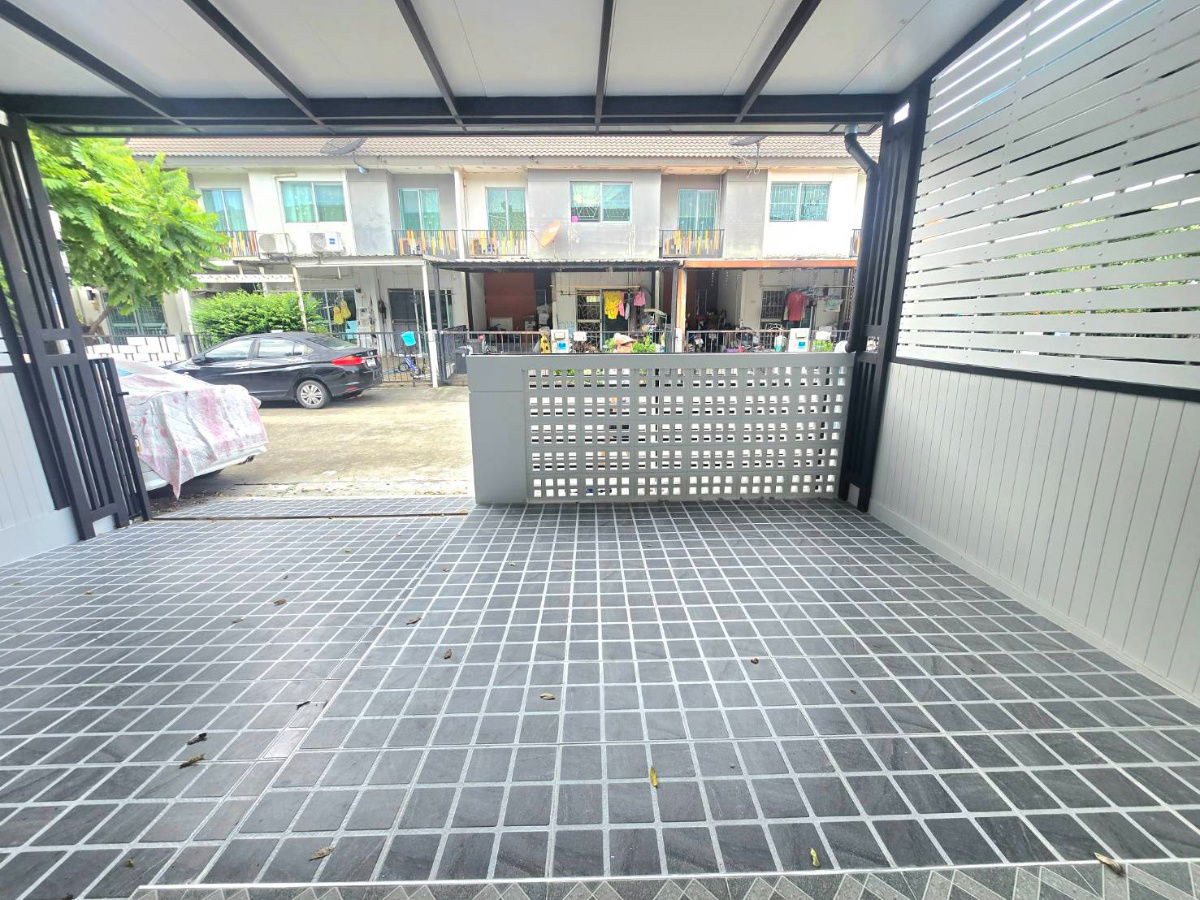 รูป ทาวน์เฮ้าส์ รีโนเวทใหม่ โครงการติดถนน หมู่บ้านพฤกษา 79  ลำลูกกา คลอง3 พร้อมอยู่ - รูปที่ 24/25