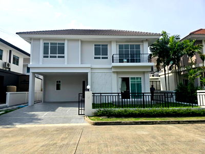 ขายบ้านเดี่ยว : บ้านเดี่ยว ตกแต่งใหม่ สวย มีเฟอร์ หมู่บ้าน ไลฟ์ บางกอก บูเลอวาร์ด รังสิต-คลอง3 Life Bangkok Boulevard ถนนรังสิต-นครนายก ประชาธิปัตย์ ธัญบุรี ปทุมธานี