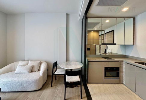 🚩 For Rent Condo THE CREST PARK RESIDENCES Building 1, Floor 18,1 bed room, Room size 42 sqm