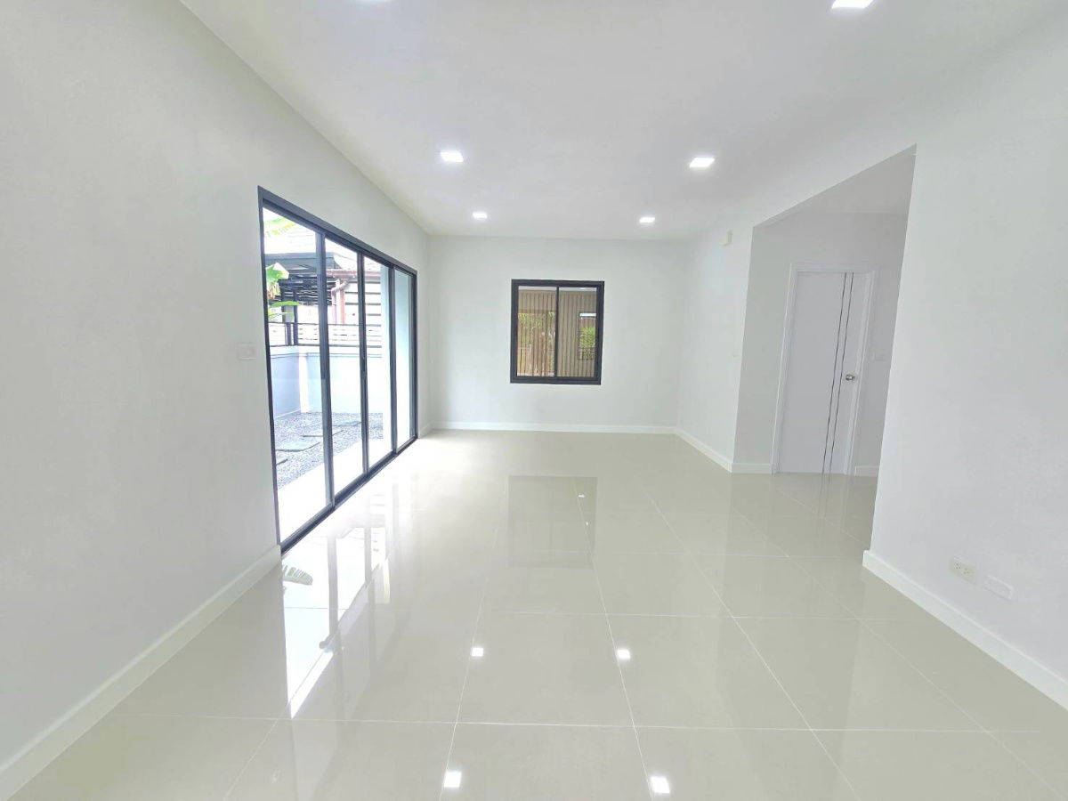 รูป บ้านแฝดเหมือนบ้านเดี่ยว รีโนเวทใหม่ กว้าง ราคาถูก หมู่บ้าน พฤกษาวิลเลจ21ดีไลท์  ลำลูกกาคลอง4 ลาดสวาย ลำลูกกา ปทุมธานี พร้อมอยู่ ทำเลดี - รูปที่ 12/35