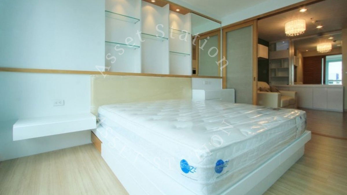 picture ððPrime location Life@Sathorn 10, the hottest condo, first come, first served! ð - 3/13