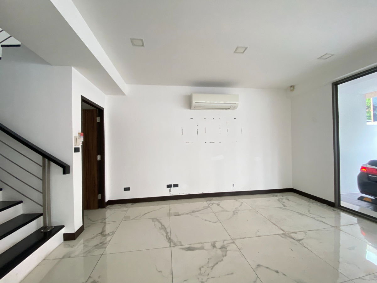 รูป ให้เช่า Home office 6 ชั้น รัชดา32 - รูปที่ 20/25