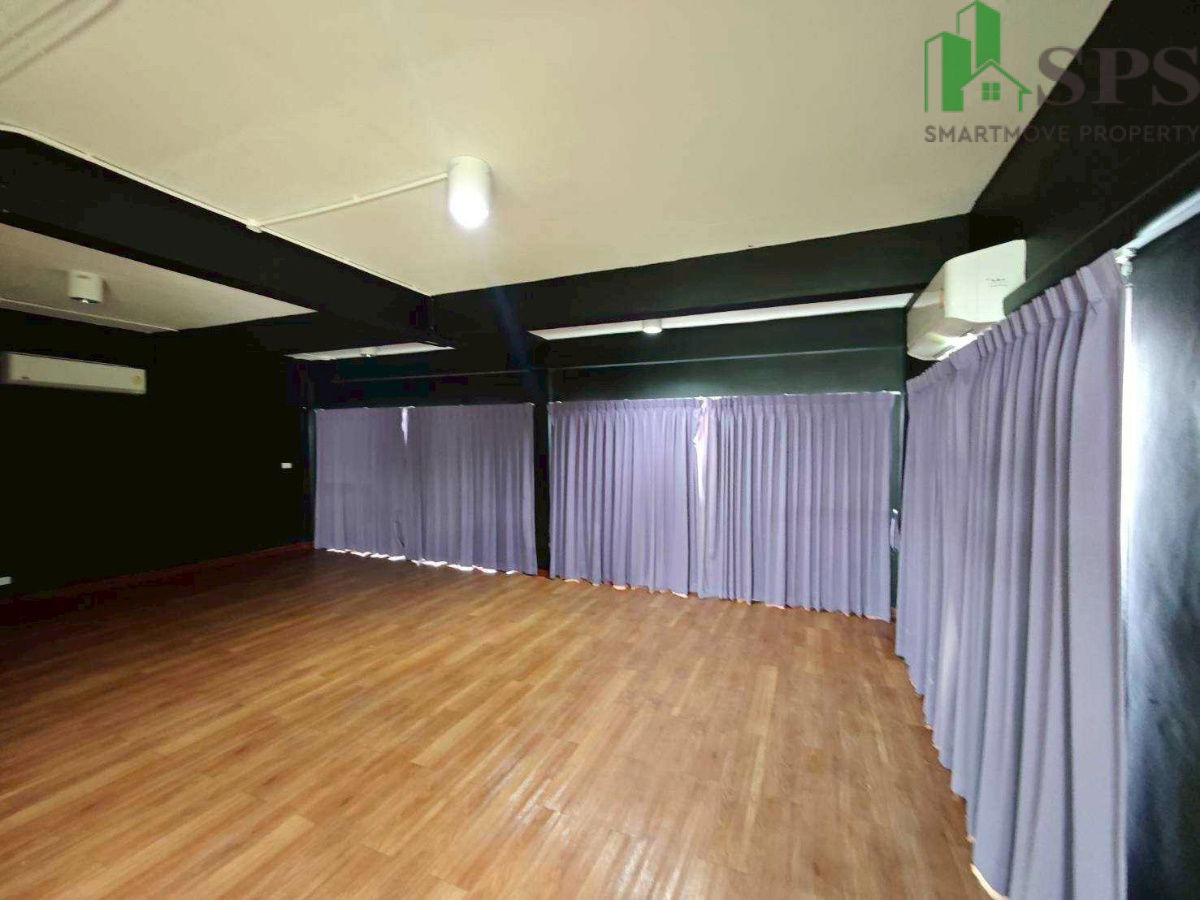 picture Office Building for Rent on Onnut 66, Prawet District (SPSJN193) - 10/20