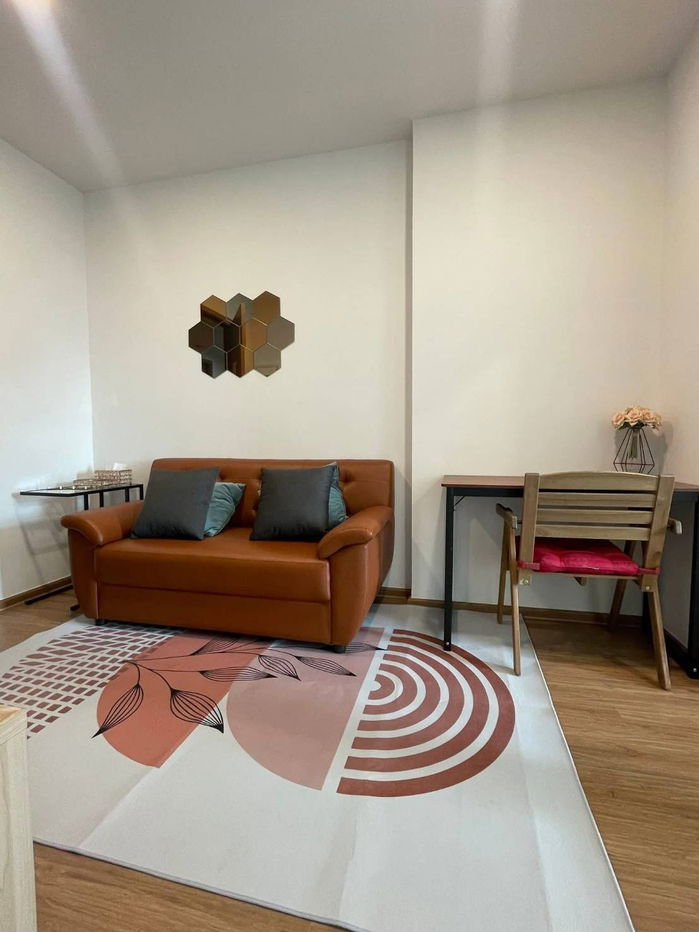 รูป ให้เช่า 📍 The Livin Ramkhamhaeng 📍 เฟอร์นิเจอร์ และ เครื่องใช้ไฟฟ้าครบ ใกล้ MRT ลำสาลี - รูปที่ 4/9