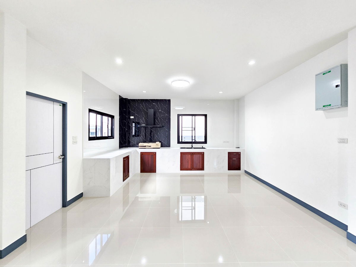 รูป ขาย บ้านเดี่ยวสองชั้น   4 ห้องนอน  4 ห้องน้ำ  1 ห้องครัว  2 ที่จอดรถ - รูปที่ 7/40