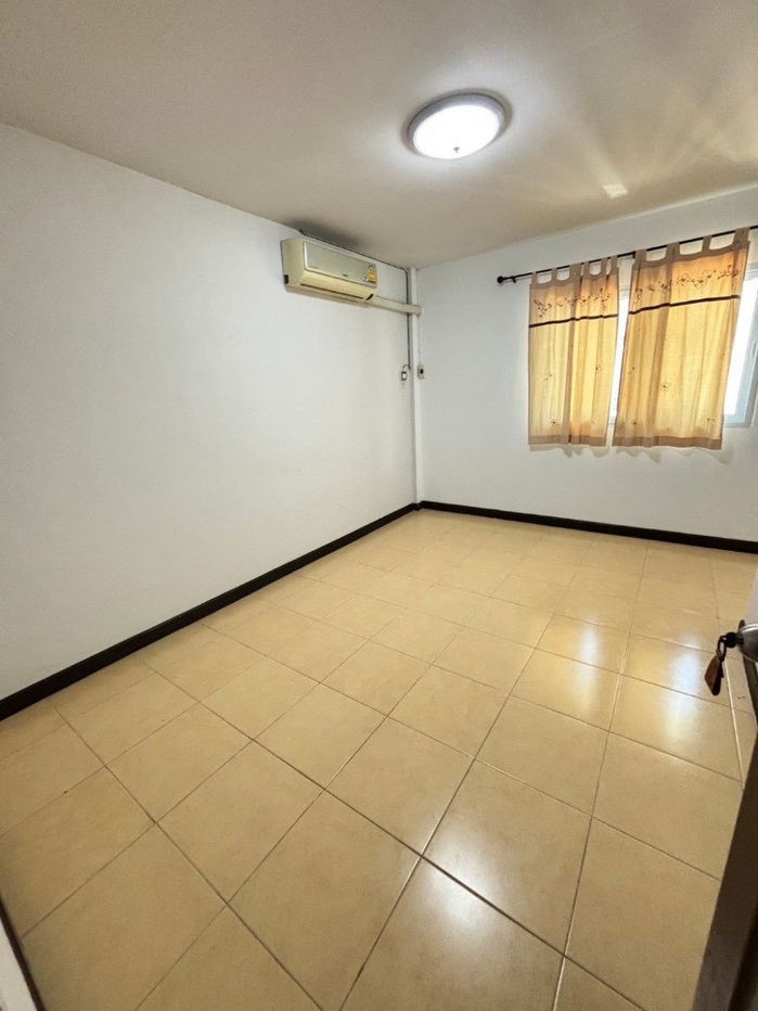 รูป #ให้เช่าทาวน์เฮาส์2ชั้น2หลังเชื่อมติดกัน 3ห้องนอน 4 ห้องน้ำ  ถนนไทยรามัญ หมู่บ้าน เค.ซี.7 ซอยรวยยศศักดิ์   หทัยราษฎร์ คลองสามวา เช่า 13,000 บาท/เดือน - รูปที่ 19/20