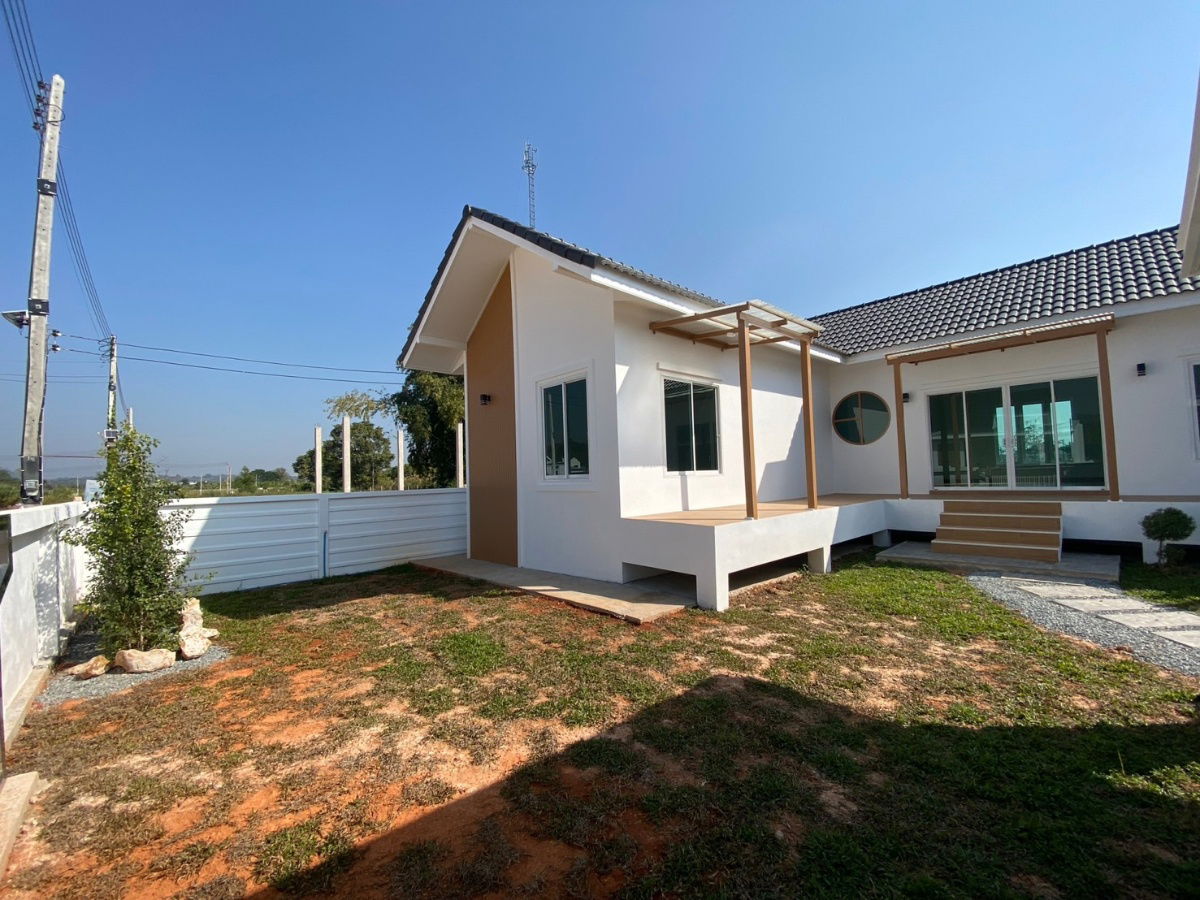 รูป ขายบ้านเดี่ยวชั้นเดียว  3 ห้องนอน  2 ห้องน้ำ  1 ห้องครัว  1 ที่จอดรถ - รูปที่ 3/19