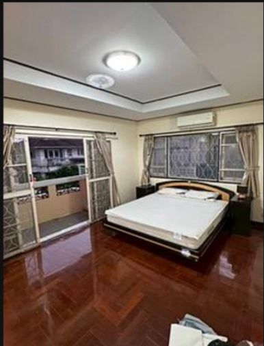 ให้เช่าบ้านเดี่ยว 3 ห้องนอน 240 ตร.ม. 60 ตร.ว. เพอร์เฟค เพลส รามคำแหง