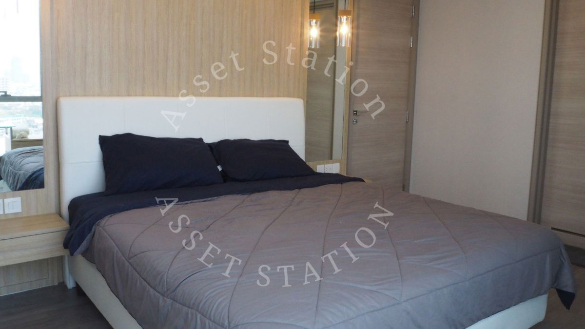 picture Rent now! 🌳 The Room Rama 4 - Great price, near MRT Hua Lamphong💎 - 3/14