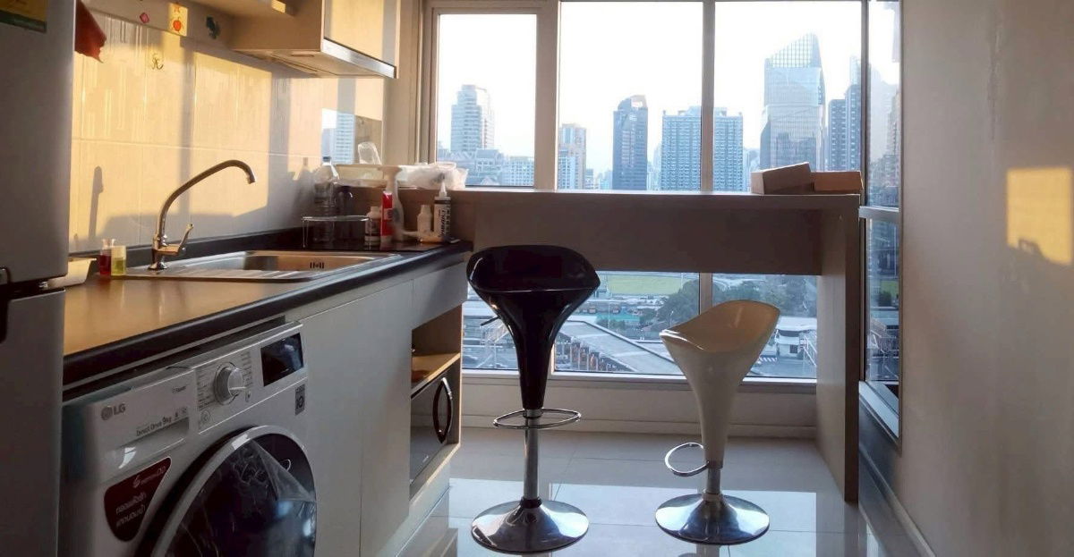 รูป Y086📌ใหัเช่าคอนโด Aspire Rama9 (คอนโดแอสปาย พระราม 9) ใกล้ MRT พระราม 9 เฟอร์ครบ พร้อมเข้าอยู่ มีเครื่องซักผ้า - รูปที่ 3/4